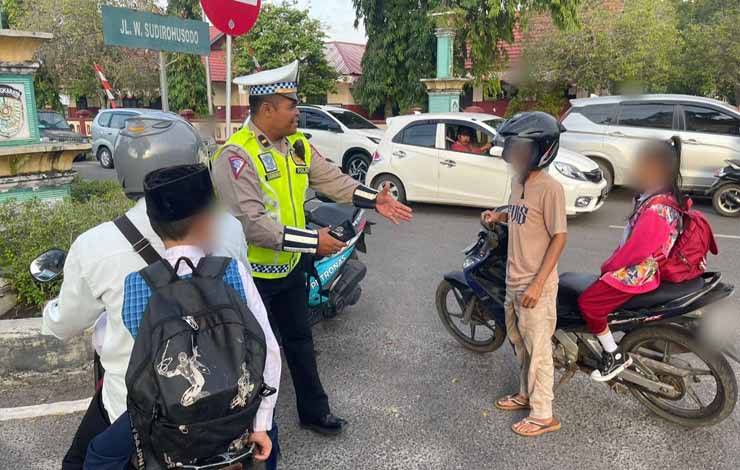Satlantas Polresta Palangka Raya Edukasi Peduli Keselamatan Penumpang Anak