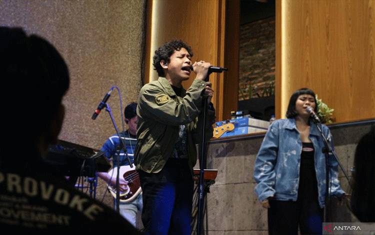 Hindia Sebut Album Kedua tak akan Kalahkan Album Pertama