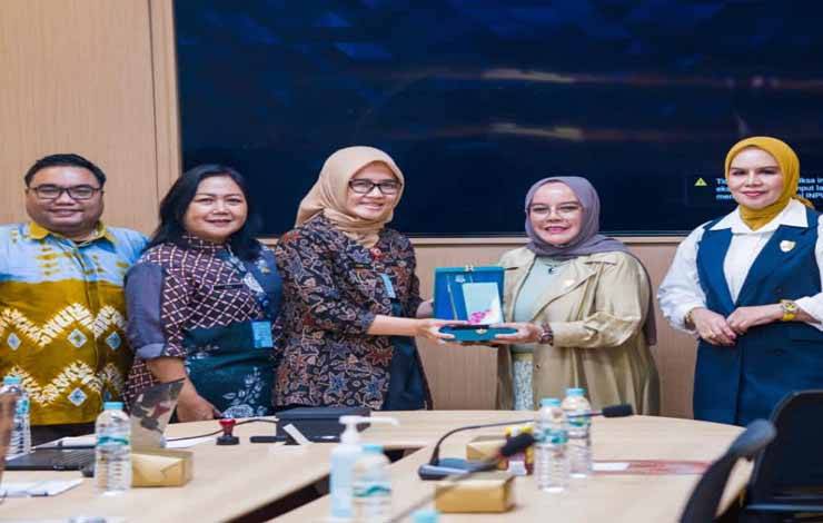 Wakil Ketua III DPRD Kalteng Kunjungan kerja ke Kota Tangerang Selatan
