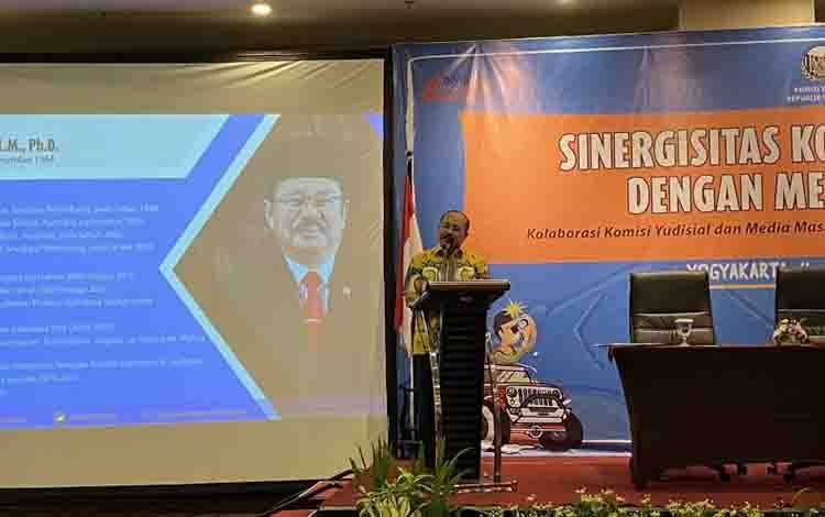 KY Minta Media Massa Wujudkan Peradilan Bersih