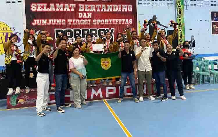 Legislator Ini Bangga Tim Bola Basket Putri Gunung Mas Raih Perak di Porprov