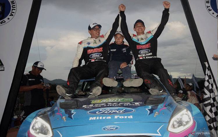 Pereli Kalsel Rihans Juarai Kejurnas South Borneo Rally