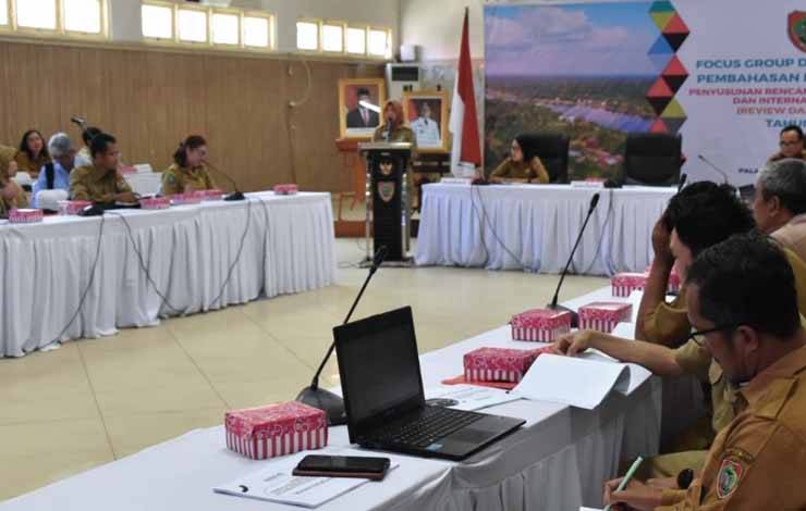 Buka FGD Rencana Pengelolaan Daerah Aliran Sungai, Asisten Ekbang Kalteng Diharap Dokumen Akuntabel