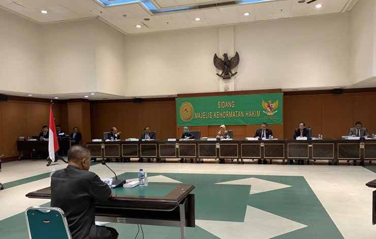 MA-KY Berhentikan Hakim DS karena Terbukti Terima Suap Rp300 Juta