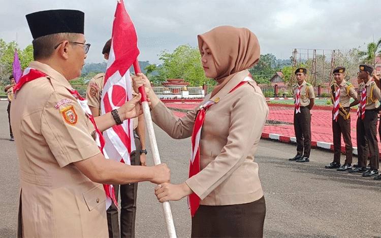 Lepas Kontingen Pramuka ke Cibubur Jakarta, Ini Pesan Wabup Murung Raya