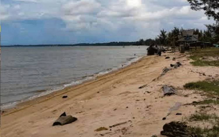 Pemkab Kobar terus Kembangkan Potensi Destinasi Wisata Pantai