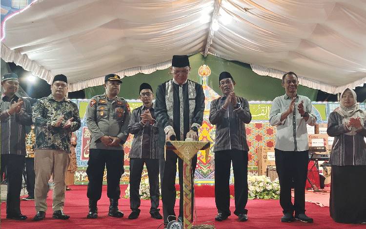 Pj Sekda Resmi Tutup MTQ-FSQ Gunung Mas