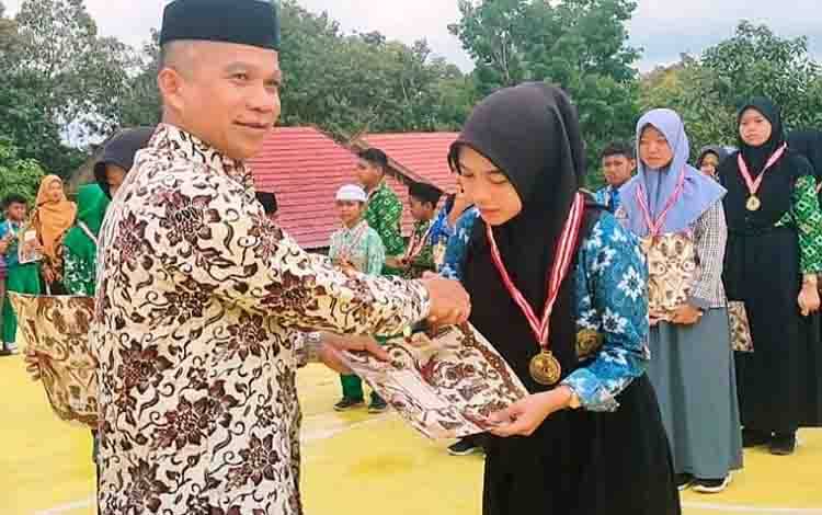 KSM Dorong Pelajar di Lamandau Kembangkan Bakat Sains  ?