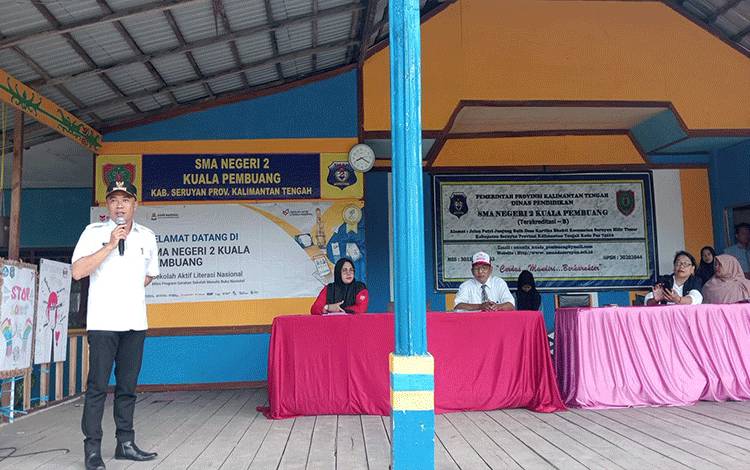 Kepala DLHK Seruyan, Muhamad Mukhlis saat menghadiri kegiatan?Fashion Show Bahan Daur Ulang di SMA Negeri - 2 Kuala Pembuang, Rabu, 16 Agustus 2023. (Foto: Ist)