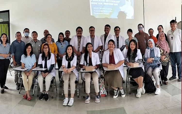 Penyambutan dokter internship di RSUD Tamiang Layang, Jumat, 18 Agustus 2023. (FOTO: BELWANTO)