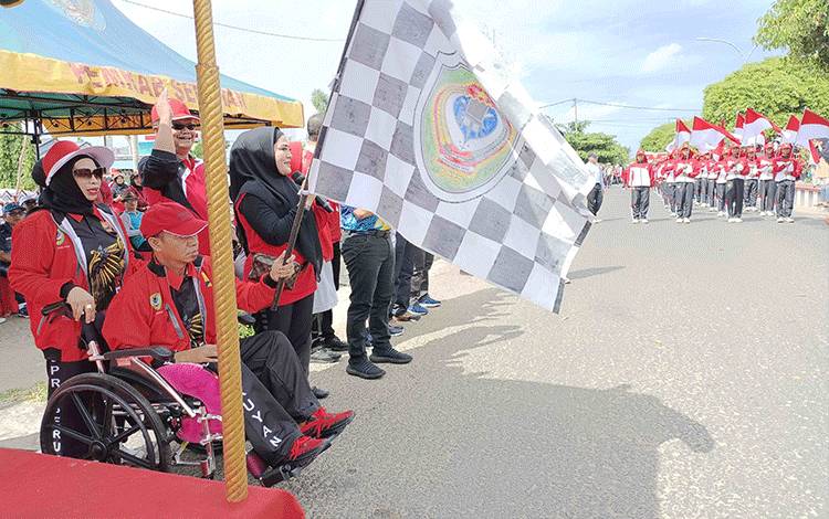 Karnaval Pembangunan di Seruyan Berlangsung Meriah