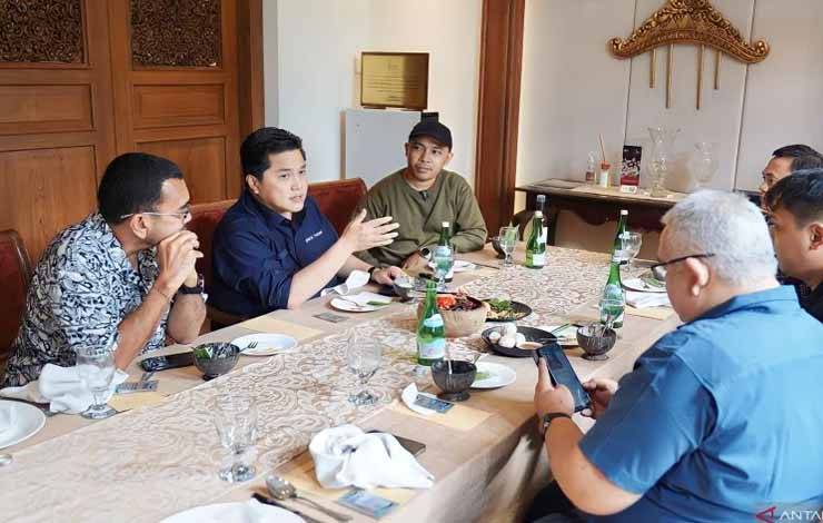 Suporter Tim Liga 1 Apresiasi Erick Thohir yang Mau Mendengar Kritik