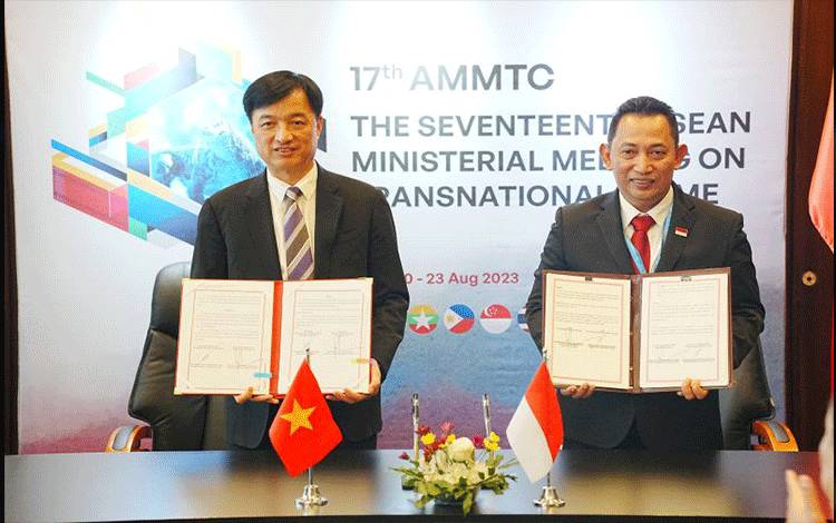 RI dan Enam Negara ASEAN Tandatangani MoU di AMMTC ke-17 Labuan Bajo
