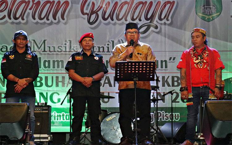 KBB Pulang Pisau Gelar Parade Musik Etnik