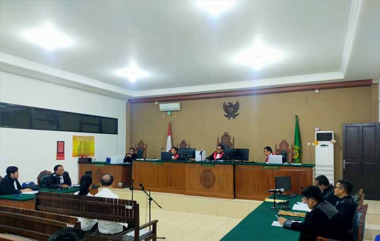 Mantan Bupati Kapuas dan Istri Bantah Dakwaan Jaksa