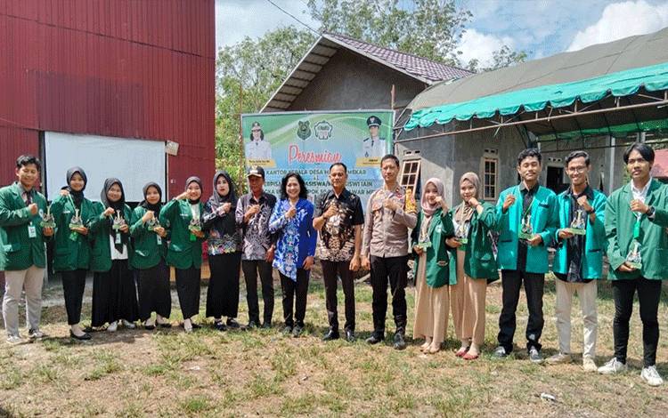 Bangunan Kantor Desa Mawar Mekar Diresmikan, Camat Harapkan Pelayanan Semakin Maksimal