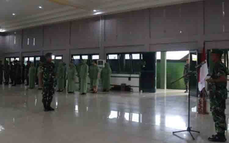 Dandim 1011 Kuala Kapuas Pimpin Korp Raport Anggota Pindah Satuan