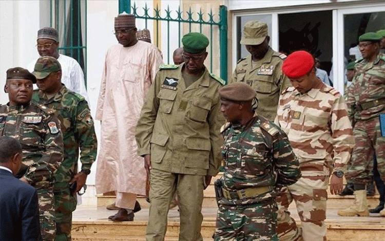 Niger Perintahkan Unit-Unit Militer Siaga Penuh