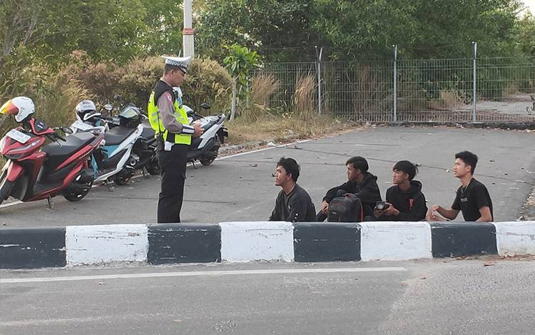 Satlantas Polresta Palangka Raya Rutin Patroli Cegah Balap Liar