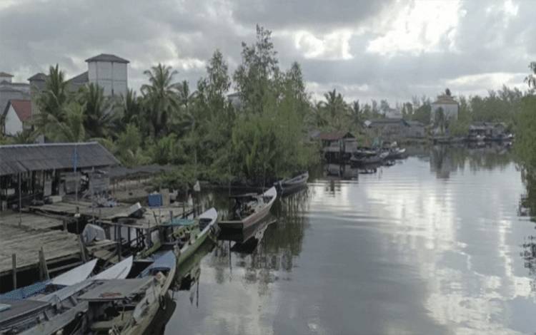 Nelayan Pesisir Seruyan Tak Bisa Melaut Akibat Cuaca Buruk