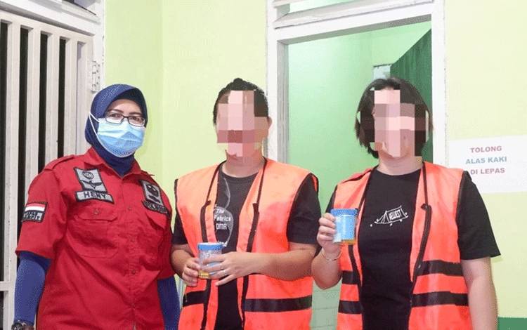 Pegawai dan WBP Lapas Sampit Tes Urine
