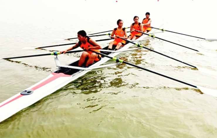 Atlet Dayung Kalteng tengah berlaga di ajang POPNAS XVI Tahun 2023. (FOTO: ASEP)