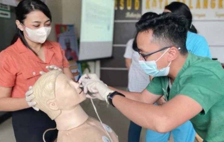 Jaga Kesehatan Tubuh, Ajak Masyarakat Konsumsi Vitamin C