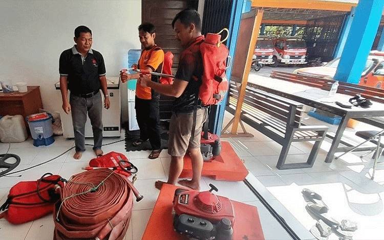 Tangani Karhutla, Kodim 1017 Lamandau Pinjam Alat Damkar ke BPBD Lamandau