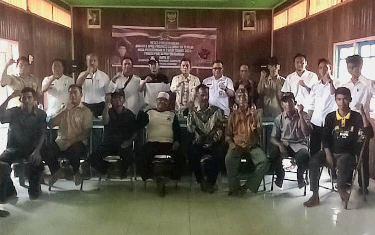 Desa Sungai Rangit Jaya Kobar Belum Teraliri Listrik PLN, Legislator Kalteng Minta Diperhatikan
