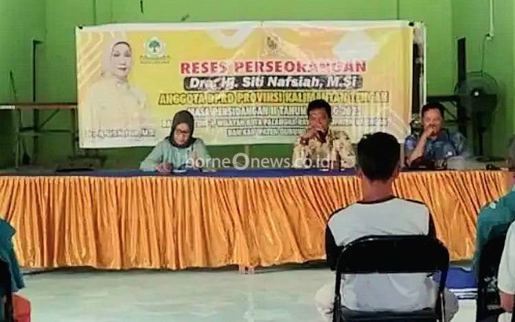 Pelaksanaan reses Anggota DPRD Kalteng, Siti Nafsiah di wilayah Kabupaten Katingan untuk menyerap aspirasi masyarakat. (FOTO: DOK RESES SITI NAFSIAH)
