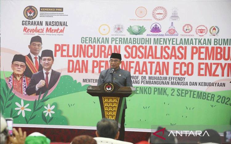 Menko PMK: Sampah Mikro Plastik Menyusup hingga ke Darah Kita