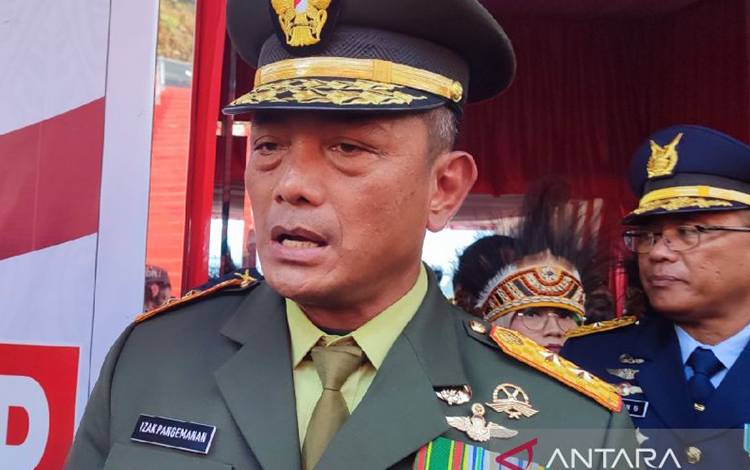 Pangdam: Lima Pucuk Senpi Rakitan Diamankan di Markas KKB Aluguru
