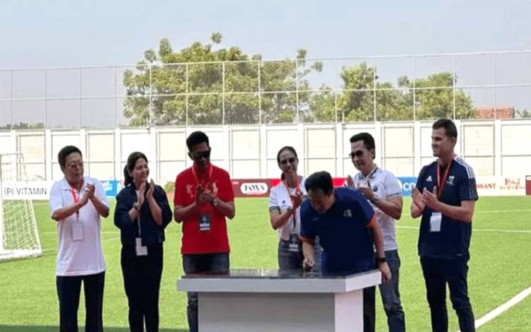 Bupati Barito Utara?Nadalsyah saat menghadiri peresmian Stadion Super Soccer Arena, di Rendeng Kudus, Rabu 3 September 2023.(foto: Dhani)?