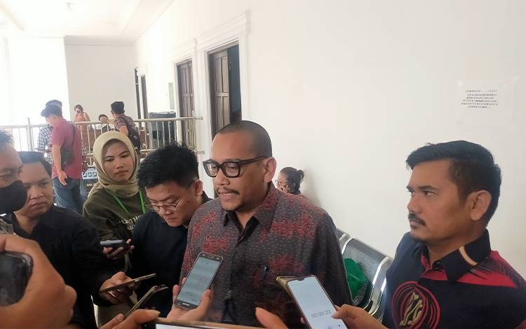 Maju ke Tahap Pokok Perkara, Penasihat Hukum Mantan Bupati Kapuas dan Istri Siap Hadapi Sidang Pembuktian