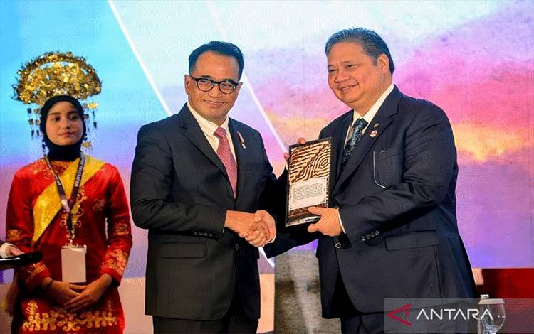 Airlangga Sampaikan Komitmen RI Wujudkan Transportasi Berkelanjutan