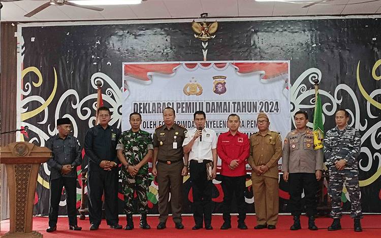 Ketua DPRD Seruyan Zuli Eko Prasetyo saat menghadiri Deklarasi Pemilu Damai Tahun 2024, Selasa, 5 September 2023 (Foto : FAHRUL)