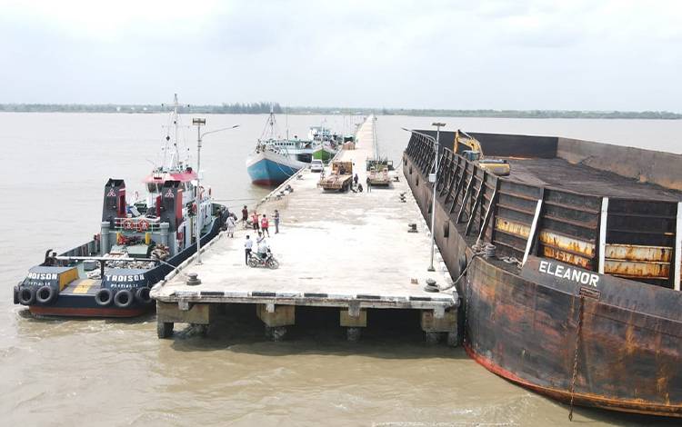 Cuaca Buruk, UPP Teluk Segintung Larang Kapal Berlayar