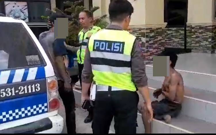 Empat Orang Komplotan Maling Besi Mesin Yang Sempat Viral Terancam 7 Tahun Penjara