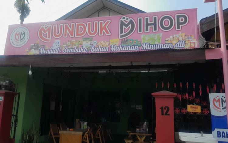 Istri Ketua Dewan Buka Usaha, Sediakan Lapangan Pekerjaan dan Salurkan Berkat