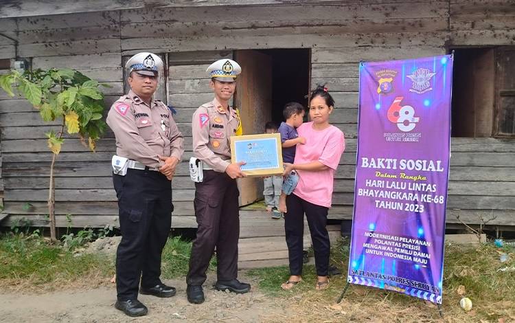 Sambut Hari Lalu Lintas, Polres Seruyan Gelar Bakti Sosial