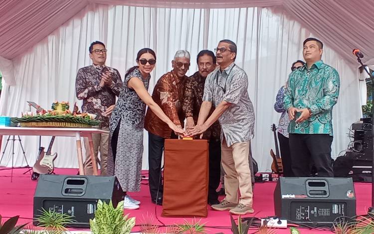 Sofyan A Djalil Apresiasi Positif Pengembangan Industri Sawit di Kalteng yang Dilakukan H. Abdul Rasyid AS