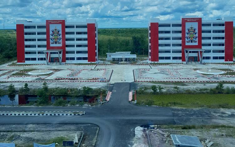 Presma BEM UPR Terima Aduan Mahasiswa Tidak Boleh Gunakan Lift