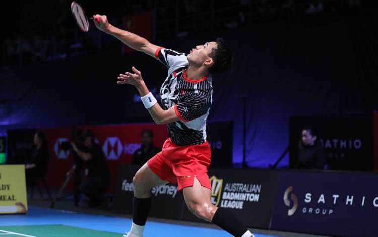 Jonatan Menangi "Perang Saudara" Menuju Semifinal China Open 2023