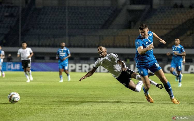 Bojan Hodak Puji Kondisi Fisik Pemain Persib Bandung