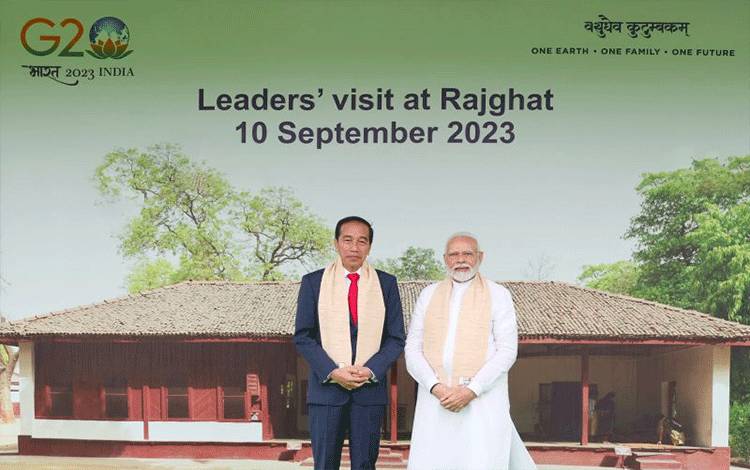 Presiden RI Beri Penghormatan di Mahatma Gandhi Samadhi