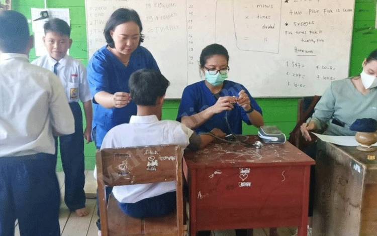 Deteksi Dini Masalah Kesehatan, Puskesmas Pahandut Cek Kesehatan Pelajar