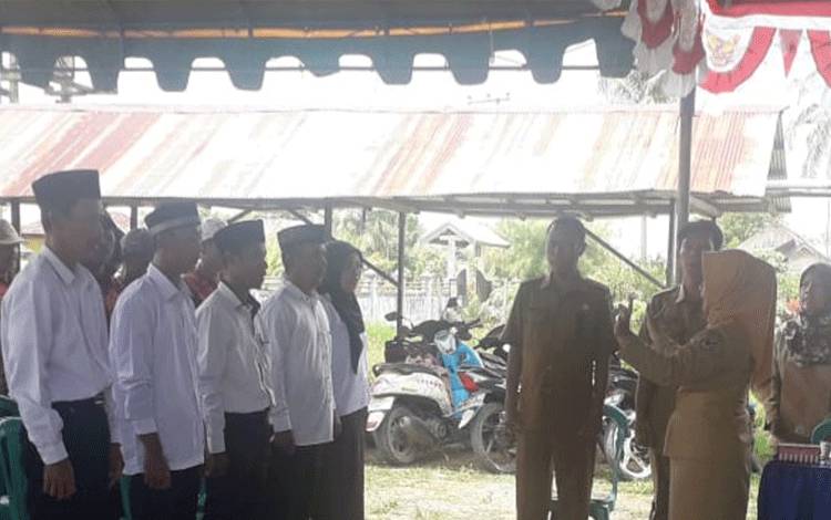 Suasana saat akan dilakukannya pelantikan Anggota BPD di Desa Bangun Harjo, Kecamatan Bataguh. (FOTO: IST)