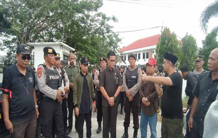 Temui Masyarakat Aksi Damai di Pengadilan Tipikor, Ini Kata Humas Pengadilan