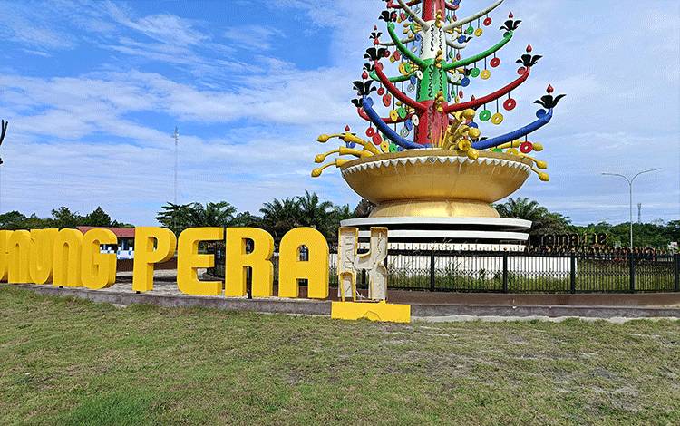 Beberapa Huruf Timbul di Tugu Gunung Perak Barito Timur Rusak Lagi