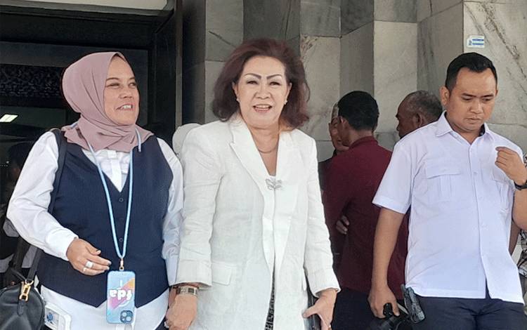 Faridawaty Prihatin Terhadap Kondisi Jalan Palangka Raya-Kuala Kurun